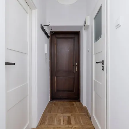 דירה Monochrome Rosettes-1Br For 2-Old Town קרקוב